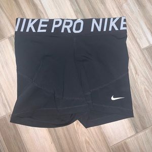 Black Nike Pro Women’s Shorts Medium